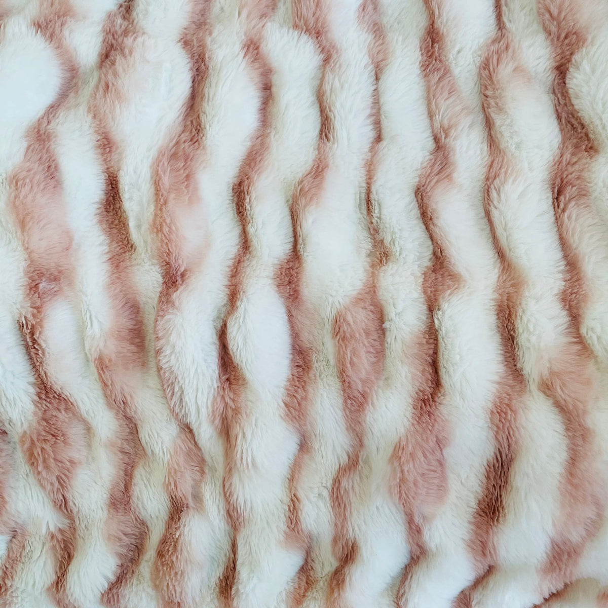 Snow Chinchilla Faux Fur Throw — White & Pink